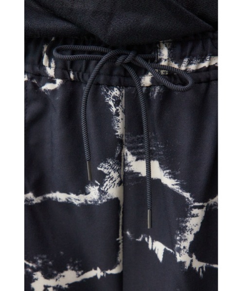 AZUL by moussy（アズールバイマウジー）の「パッチポケットイージーパンツ（スラックス・レディース・ブラック系その他/グレー系その他・SMALL/MEDIUM）」の12枚目の写真