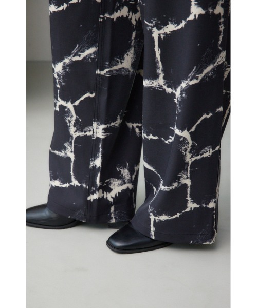 AZUL by moussy（アズールバイマウジー）の「パッチポケットイージーパンツ（スラックス・レディース・ブラック系その他/グレー系その他・SMALL/MEDIUM）」の13枚目の写真