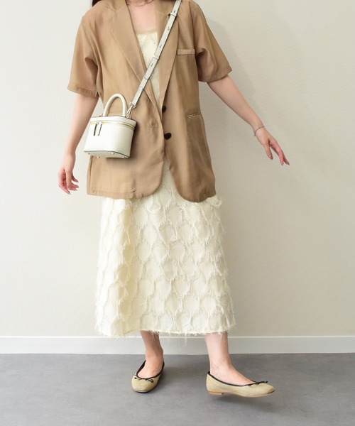 LORISTELLA(ロリステッラ)の「【LORISTELLA】スクエアシェイプレザーハンドバッグ(Q56507)(ハンドバッグ・レディース・ダークベージュ/アイボリー・ALL)」の20枚目の写真