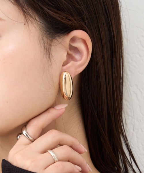 CIAOPANIC TYPY（チャオパニックティピー）の「【2025年S/S新作】lilメタルオーバルピアス（ピアス（両耳用）・レディース・シルバー/ゴールド・ONE SIZE）」の7枚目の写真