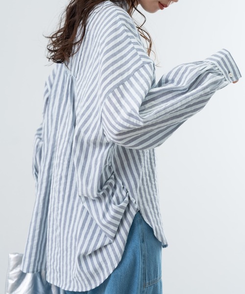 refinedworks（リファインドワークス）の「【refinedworks】 ストライプ が 好印象な タック ブラウス ！（シャツ/ブラウス・レディース・ベージュ/グレー/ネイビー・FREE）」の7枚目の写真