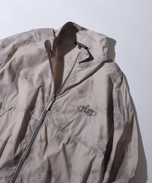 SUGGESTION（サジェッション）の「Nylon switching full zip blouson / ナイロン切り替え フルジップブルゾン unisex（ナイロンジャケット）」