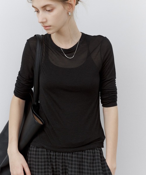 tageechita(タジチタ)の「【tageechita】シアーラウンドネック フィットロングTシャツ(Tシャツ/カットソー・レディース・ブラック/ネイビー・S/M/L)」の2枚目の写真