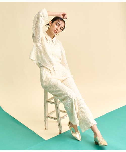 Settimissimo（セッティミッシモ）の「フラワーコード刺繍 ワイドスリーブ シャツ（シャツ/ブラウス・レディース・ブラウン/アイボリー・FREE）」の14枚目の写真