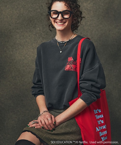 トレーナー スウェット Netflix Series ‘SEX EDUCATION’ × ROSE BUD/MOORDALE PRINT PULLOV Netflix Series 'SEX EDUCATION' × ROSE BUD/MOORDALE PRINT