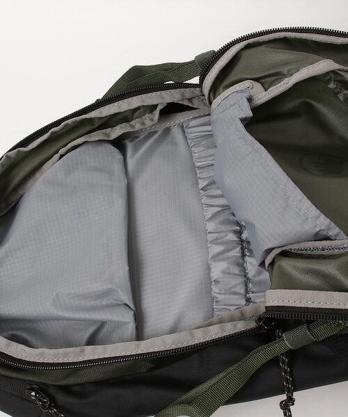 Mammut（マムート）の「リチウム15 / Lithium 15（バックパック/リュック・メンズ・カーキ・15L）」の4枚目の写真