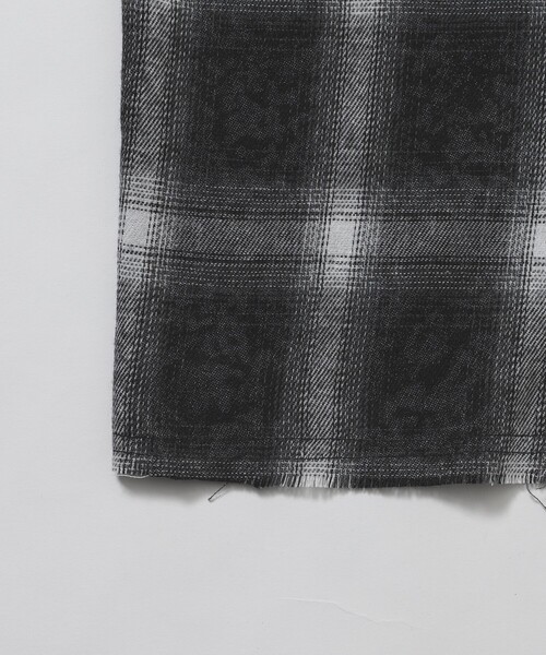 Firsthand（ファーストハンド）の「Firsthand/ファーストハンド ダメージ加工 オーバーサイズ ロングスリーブ チェックシャツ / 長袖 レギュラーカラーシャツ（シャツ/ブラウス・メンズ・ネイビー/グリーン/チャコールグレー・LARGE/MEDIUM）」の13枚目の写真