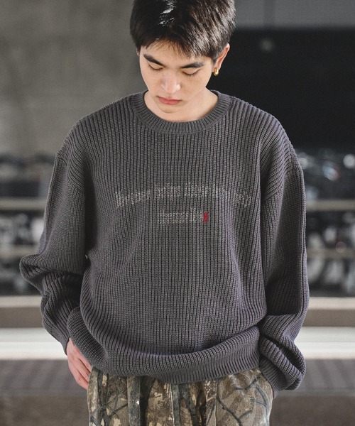 kutir(クティール)の「SPRAY FRONT DESIGN KNIT/スプレーフロントデザインニット(ニット/セーター・メンズ・チャコールグレー/ブラック/グレイッシュベージュ・MEDIUM/LARGE)」の9枚目の写真