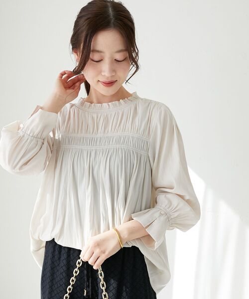 le.coeur blanc / ルクールブラン パウダーサテンフロントシャーリングブラウス le.coeur blanc｜パウダーサテンフロントシャーリングブラウス