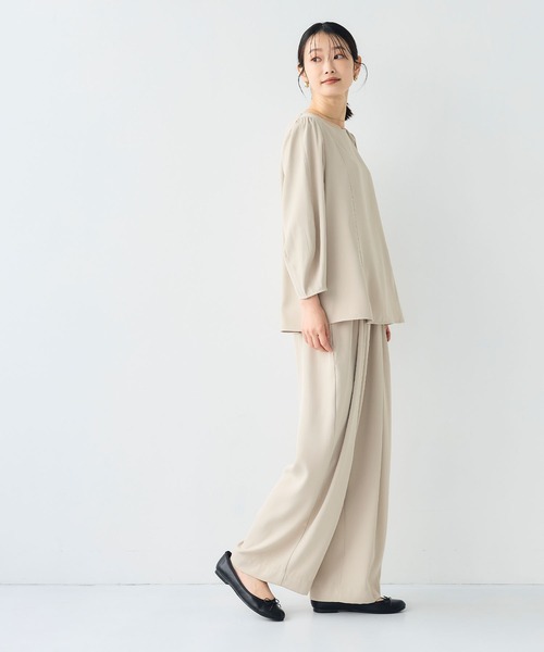 CROSS FUNCTION（クロスファンクション）の「《シワになりにくい》サマ美え バックサテンツイルワイドイージーパンツ【CF/クロスファンクション】（その他パンツ・レディース・ライトグレー/チャコールグレー・LL/L/M）」の9枚目の写真