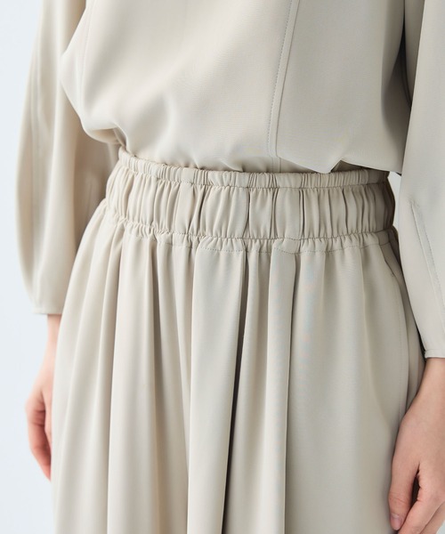 CROSS FUNCTION（クロスファンクション）の「《シワになりにくい》サマ美え バックサテンツイルワイドイージーパンツ【CF/クロスファンクション】（その他パンツ・レディース・ライトグレー/チャコールグレー・LL/L/M）」の16枚目の写真