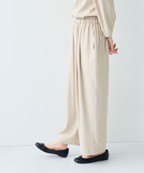 CROSS FUNCTION（クロスファンクション）の「《シワになりにくい》サマ美え バックサテンツイルワイドイージーパンツ【CF/クロスファンクション】（その他パンツ・レディース・ライトグレー/チャコールグレー・LL/L/M）」の3枚目の写真