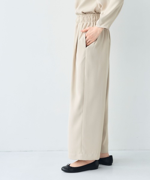 CROSS FUNCTION（クロスファンクション）の「《シワになりにくい》サマ美え バックサテンツイルワイドイージーパンツ【CF/クロスファンクション】（その他パンツ・レディース・ライトグレー/チャコールグレー・LL/L/M）」の4枚目の写真