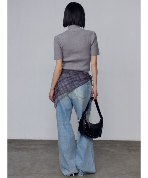 EMODA（エモダ）の「スタッズショルダーチャームバッグ（ハンドバッグ・レディース・ブラック/ホワイト/ブラウン・FREE）」の18枚目の写真