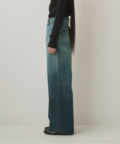 Juha(ユハ)の「GRADATION WIDE DENIM(デニムパンツ・メンズ・ブルー/ブラック・2/3/4)」の13枚目の写真