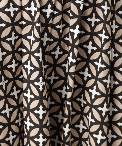 DRESSTERIOR（ドレステリア）の「【大人百花春号掲載 モデル美香さん着用】ドットジャカードオーバーラップコンビドレス（ワンピース・レディース・ブラック系4・34/36/38）」の11枚目の写真