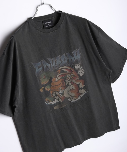 Ed Hardy(エドハーディー)の「EdHardy ピグメント加工 ビッグシルエット 半袖Tシャツ(Tシャツ/カットソー・メンズ・チャコール/ブラック系その他/チャコールグレー/ブラック・M/L)」の4枚目の写真