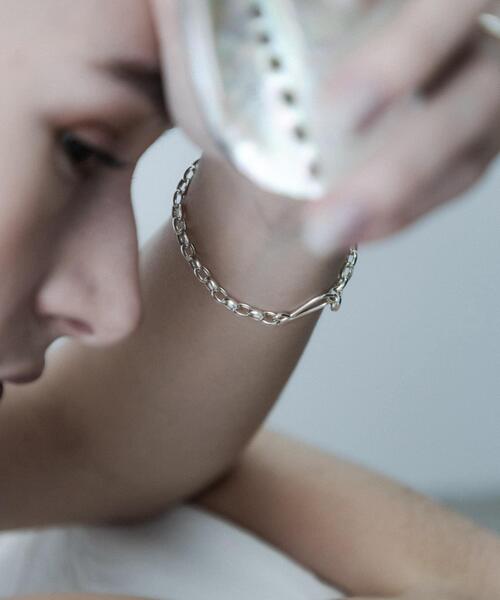 SMELLY（スメリー）の「SMELLY so’　connected chain bracelet（ブレスレット・レディース・シルバー・-）」の5枚目の写真