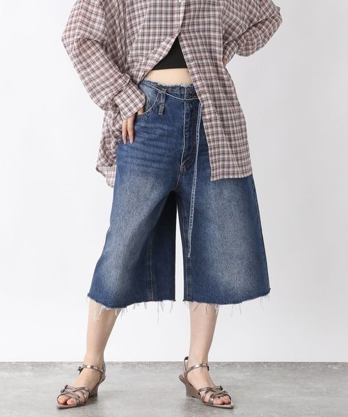 JEANASIS（ジーナシス）の「ベルトツキデニムハーフパンツ/455551（デニムパンツ・レディース・ブラック/ブルー・SMALL/MEDIUM）」の9枚目の写真