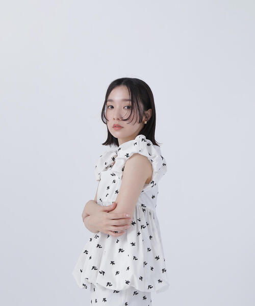 ナチュラルビューティーベーシック　エンブロイダリーシリーズ ブラウス NATURAL BEAUTY BASIC（ナチュラルビューティーベーシック）の