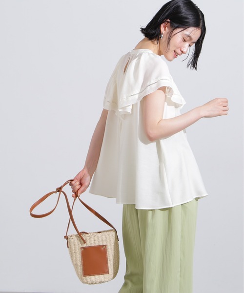 N.(N. Natural Beauty Basic)(エヌエヌナチュラルビューティーベーシック)の「シアーフレアスリーブブラウス(シャツ/ブラウス・レディース・オフホワイト/ブラック/レッド・MEDIUM)」の10枚目の写真