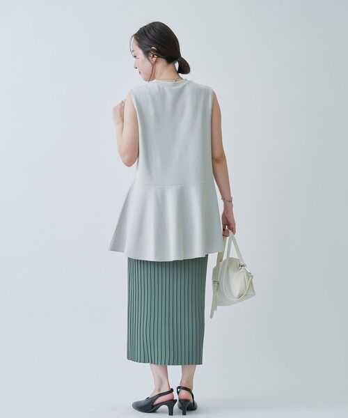 RONEL(ロネル)の「ペプラムノースリーブジャージープルオーバー(Tシャツ/カットソー・レディース・ブラック/オリーブ/ライトグレー/ホワイト・FREE)」の22枚目の写真