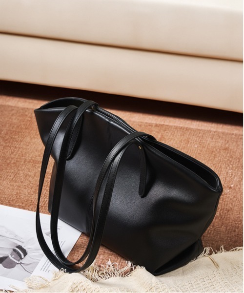 NiiNa（ニーナ）の「【 NiiNa / ニーナ 】高品質牛革 大容量 クラシック ラウンド トートバッグ（トートバッグ・レディース・ブラウン/ブラック・FREE）」の9枚目の写真