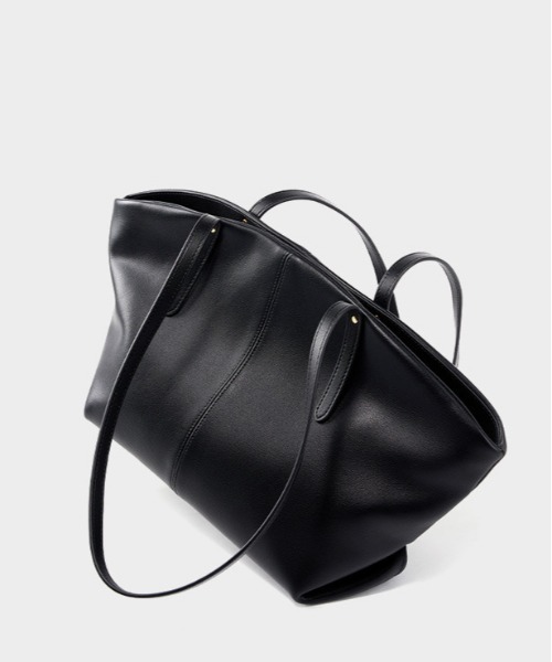 NiiNa（ニーナ）の「【 NiiNa / ニーナ 】高品質牛革 大容量 クラシック ラウンド トートバッグ（トートバッグ・レディース・ブラウン/ブラック・FREE）」の13枚目の写真