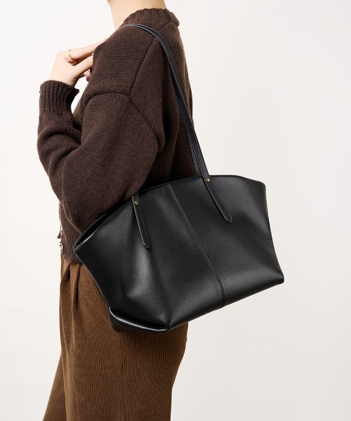 NiiNa（ニーナ）の「【 NiiNa / ニーナ 】高品質牛革 大容量 クラシック ラウンド トートバッグ（トートバッグ・レディース・ブラウン/ブラック・FREE）」の5枚目の写真