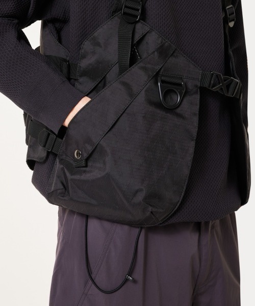 OAKLEY(オークリー)の「OAKLEY Fgl Ap Vest 5.0(オークリー Fgl Ap ベスト 5.0)(ベスト・メンズ・ブラック系・FREE)」の6枚目の写真