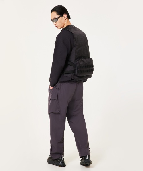 OAKLEY(オークリー)の「OAKLEY Fgl Ap Vest 5.0(オークリー Fgl Ap ベスト 5.0)(ベスト・メンズ・ブラック系・FREE)」の10枚目の写真