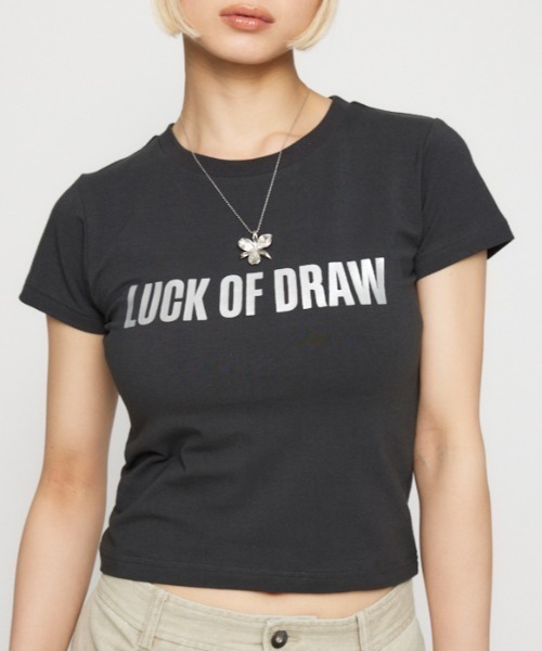 LAGUA GEM(ラグアジェム)の「FOIL LOGO PRINT Tシャツ(Tシャツ/カットソー・レディース・ブラック/ライトブルー/グレー・FREE)」の2枚目の写真