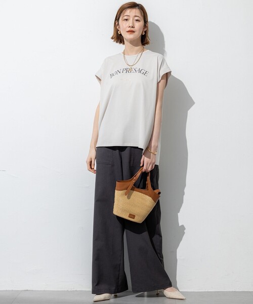 23区（ニジュウサンク）の「【接触冷感/洗える】BON-PRESAGE ロゴ フレンチスリーブ Tシャツ（Tシャツ/カットソー・レディース・グレー系/ホワイト系/ライトグレー系・38）」の7枚目の写真