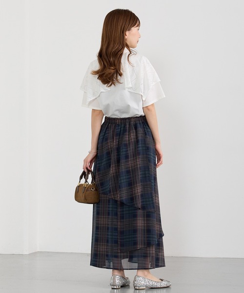 NICOLE CLUB(ニコル クラブ)の「シアーアシメギャザースカート(スカート・レディース・ネイビー/オフホワイト・MEDIUM)」の18枚目の写真
