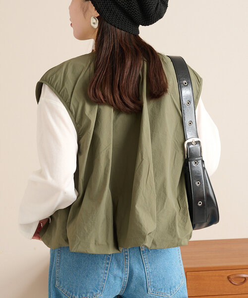 CIAOPANIC TYPY(チャオパニックティピー)の「【kairi企画】シアーナイロンバルーンベスト(ベスト・レディース・カーキ/ブラック/アイボリー・ONE SIZE)」の20枚目の写真