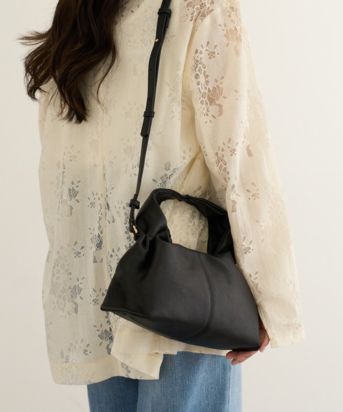 【Take.】ハンドルバッグ CHARLES ＆ KEITH ハンドバッグ コクーン カーブハンドルバッグ