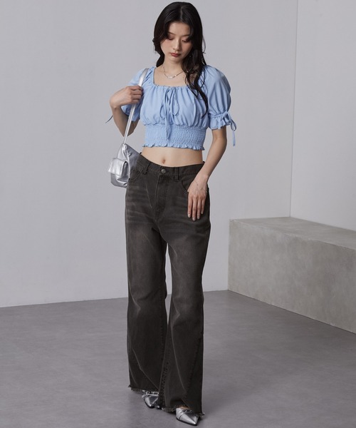 nui nullu（ヌイヌル）の「【nui nullu】ヴィンテージライク 裾フリンジ&スリット フレアデニムパンツ（デニムパンツ・レディース・ブルー系/ブラック系/ブルー系1・S/M/L）」の21枚目の写真