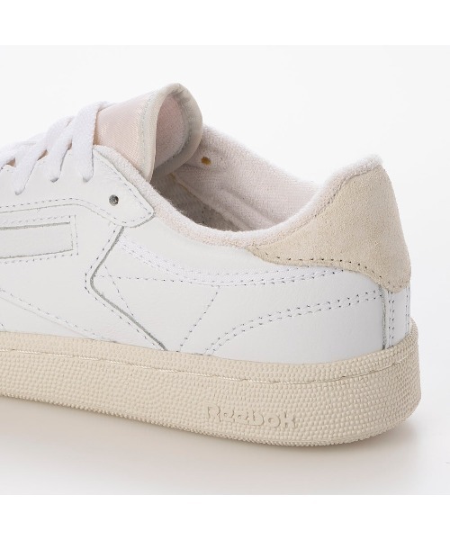 Reebok(リーボック)の「クラブシー 85 ヴィンテージ / CLUB C 85 VINTAGE(スニーカー・メンズ・ホワイト・23.0cm/23.5cm/24.5cm/24.0cm/25.0cm/25.5cm/26.0cm/26.5cm/27.0cm/27.5cm/28.0cm/28.5cm/29.0cm)」の6枚目の写真