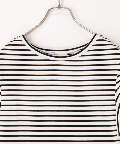 fredy couleur(フレディクルール)の「TC天竺袖フリルTシャツ(Tシャツ/カットソー・レディース・ブラック系その他/レッド/ブラック/オフホワイト・38)」の18枚目の写真