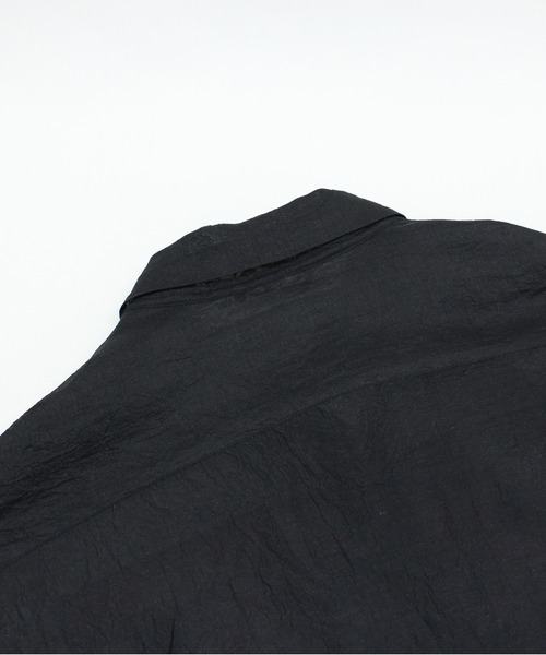 RNA（アールエヌエー）の「B2924 プリントパッチシアーシャツ（シャツ/ブラウス・レディース・オフホワイト/ブラック/ラベンダー・MEDIUM）」の5枚目の写真