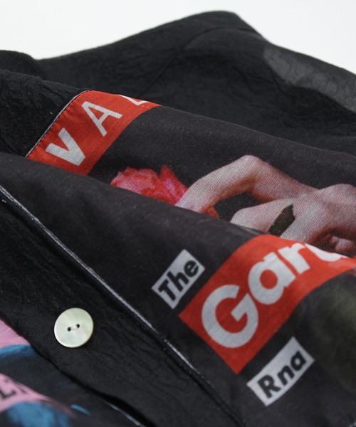 RNA（アールエヌエー）の「B2924 プリントパッチシアーシャツ（シャツ/ブラウス・レディース・オフホワイト/ブラック/ラベンダー・MEDIUM）」の4枚目の写真