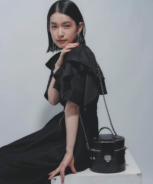 HARE（ハレ）の「カナグデザインバニティショルダーバッグ(HARE)（ショルダーバッグ・レディース・ブラック・FREE）」の4枚目の写真