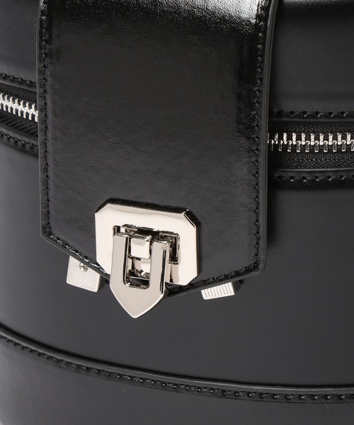 HARE（ハレ）の「カナグデザインバニティショルダーバッグ(HARE)（ショルダーバッグ・レディース・ブラック・FREE）」の21枚目の写真