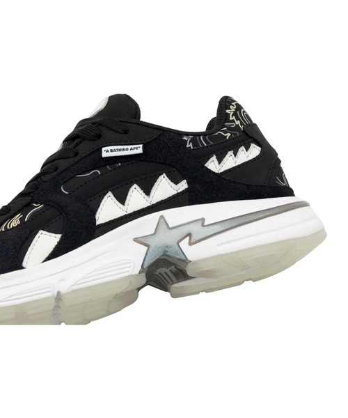 A BATHING APE 青山限定BAPESTAR刺繍チノパン A BATHING APE 青山限定BAPESTAR刺繍チノパン
