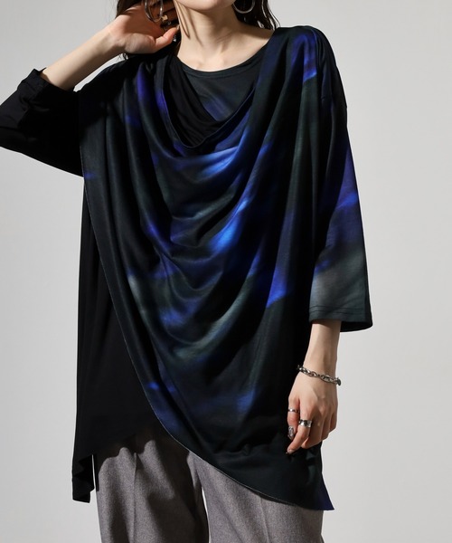 REGIEVO(レジエボ)の「ドレープ7分袖Tシャツ(Tシャツ/カットソー・メンズ・ブルー/レッド・M/L)」の2枚目の写真