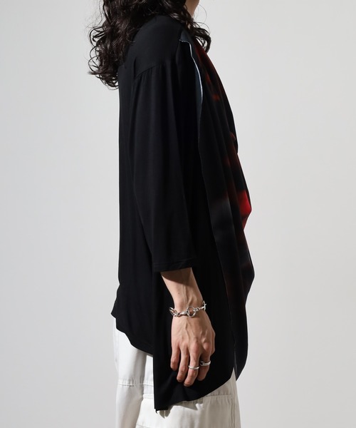 REGIEVO(レジエボ)の「ドレープ7分袖Tシャツ(Tシャツ/カットソー・メンズ・ブルー/レッド・M/L)」の4枚目の写真