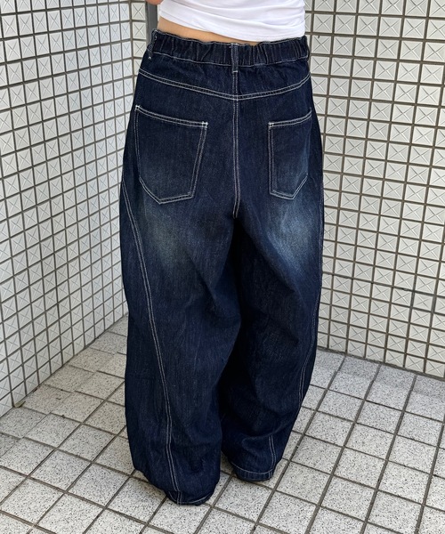 UNDERSTATEMENTs(アンダーステイトメント)の「【ユニセックス】ブラスト加工バルーン切り替えデニムパンツ(デニムパンツ・レディース・ブラック/インディゴブルー・SMALL/LARGE/MEDIUM)」の17枚目の写真