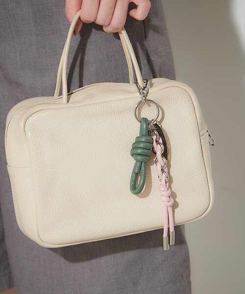 BIRTHDAY BAR（バースデイバー）の「【BEAURE　ビュレ】ノットチャーム（チャーム・レディース・シルバー/ブラウン/グリーン・0）」の2枚目の写真