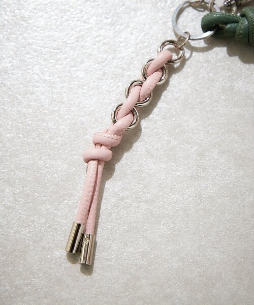 BIRTHDAY BAR（バースデイバー）の「【BEAURE　ビュレ】ノットチャーム（チャーム・レディース・シルバー/ブラウン/グリーン・0）」の6枚目の写真