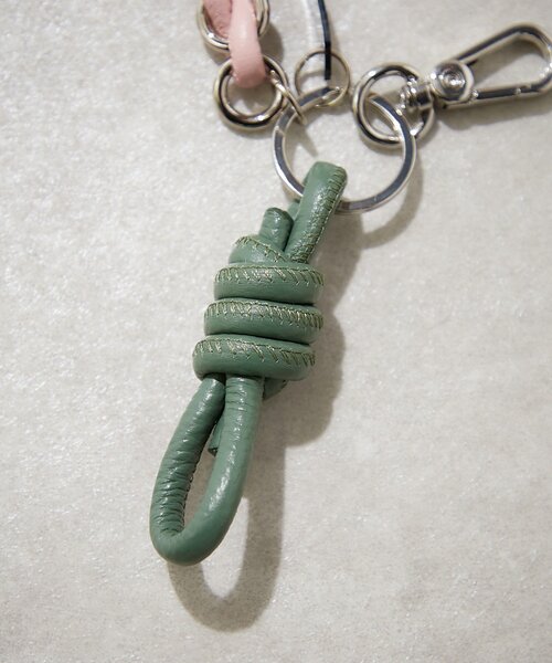 BIRTHDAY BAR（バースデイバー）の「【BEAURE　ビュレ】ノットチャーム（チャーム・レディース・シルバー/ブラウン/グリーン・0）」の7枚目の写真